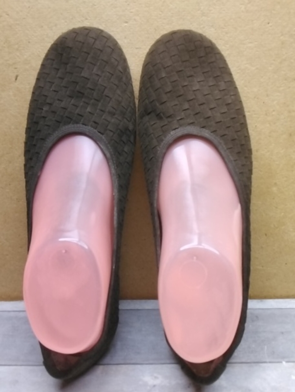Stuart Weitzman Woven Suede Leather Brown Slip-On Flats Size 9.5 M